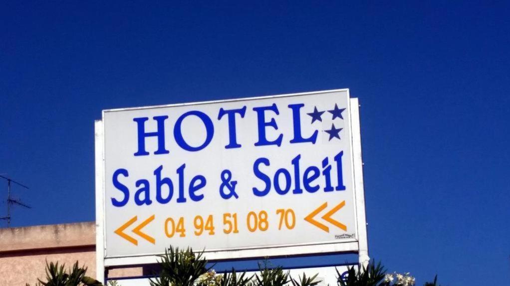 Hotel Sable Et Soleil - Port, Plage Et Jacuzzi Prive Fréjus Buitenkant foto