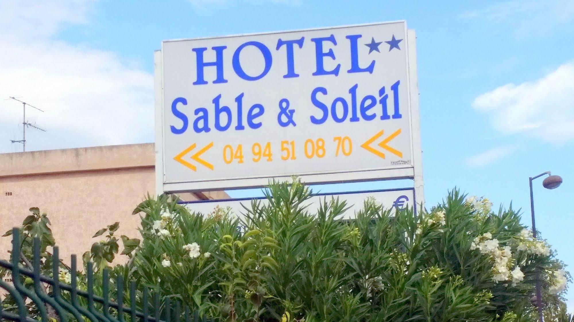 Hotel Sable Et Soleil - Port, Plage Et Jacuzzi Prive Fréjus Buitenkant foto