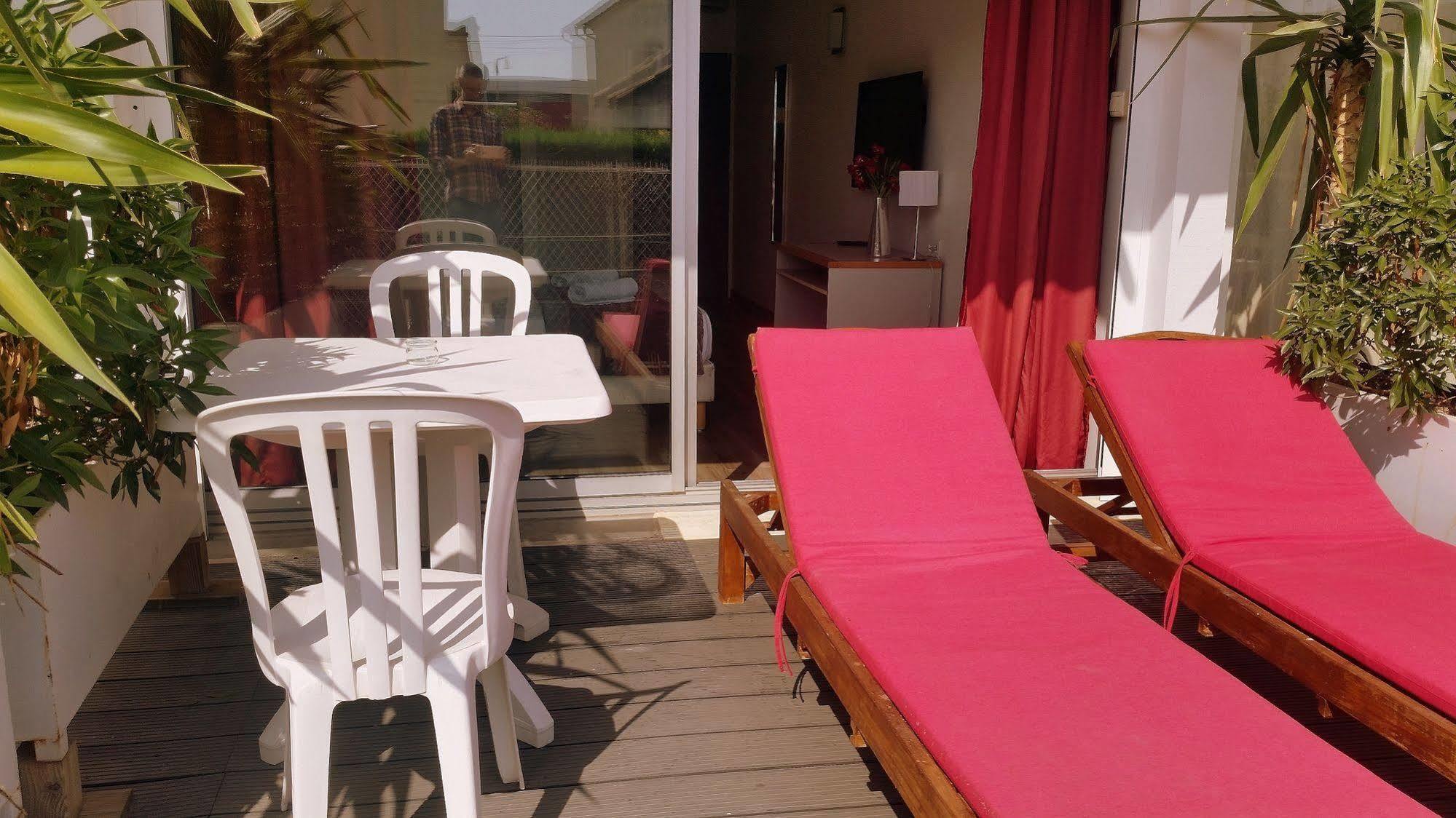 Hotel Sable Et Soleil - Port, Plage Et Jacuzzi Prive Fréjus Buitenkant foto