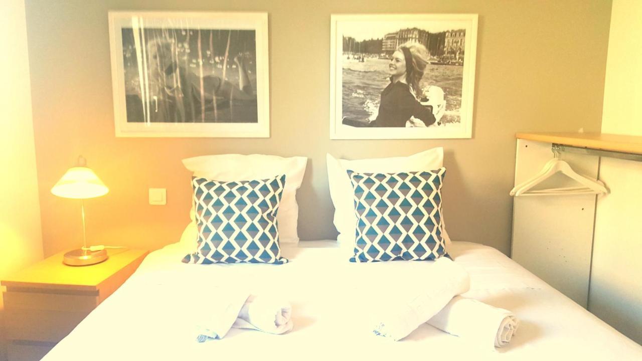 Hotel Sable Et Soleil - Port, Plage Et Jacuzzi Prive Fréjus Kamer foto